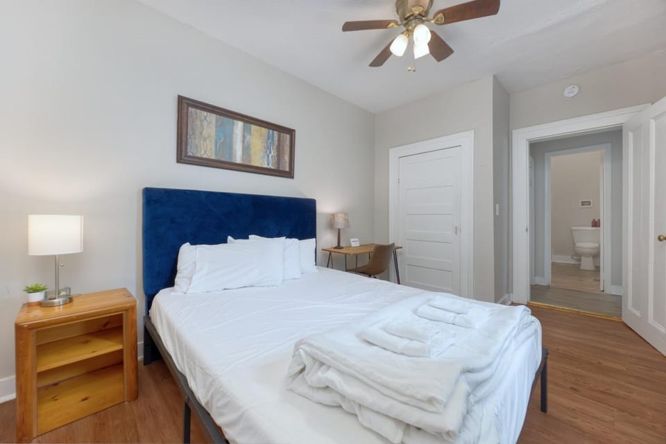 Near Chattahoochee River & Shops - Central Duplex House in Phenix City