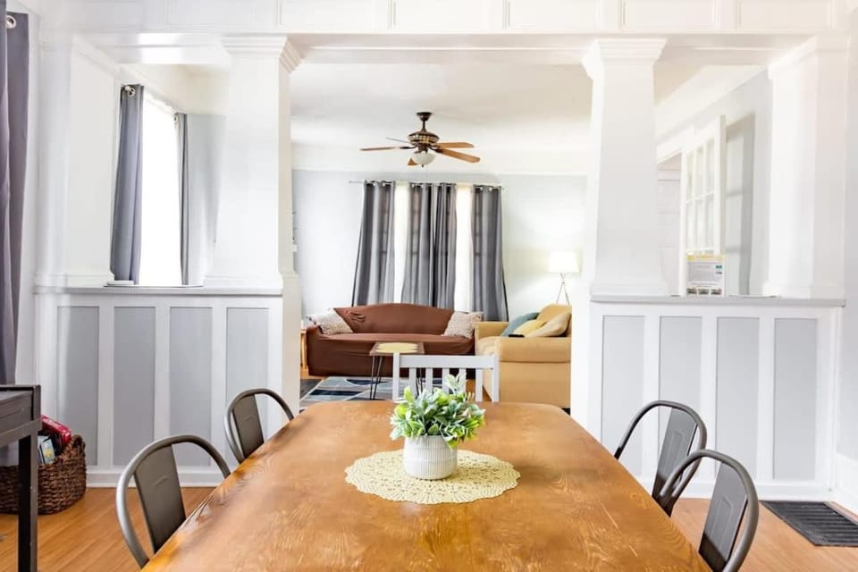 Heart of Downtown Shops & Dining - Cozy Craftsman House in Phenix City