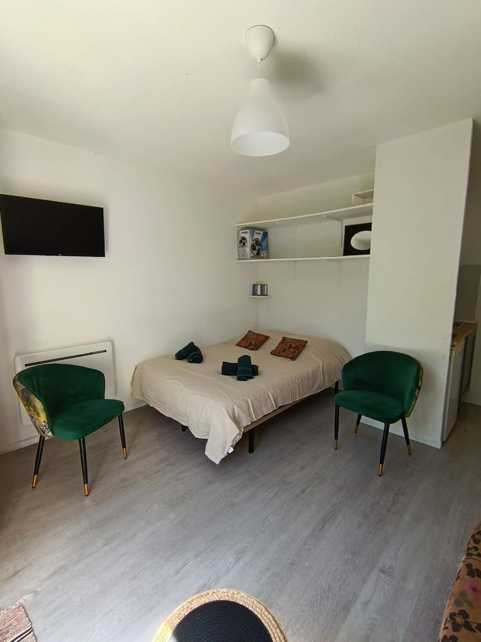 Studio with terrace and private parking space Apartment in Avignon