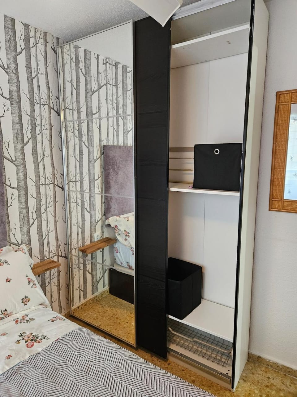 Bedroom, wardrobe