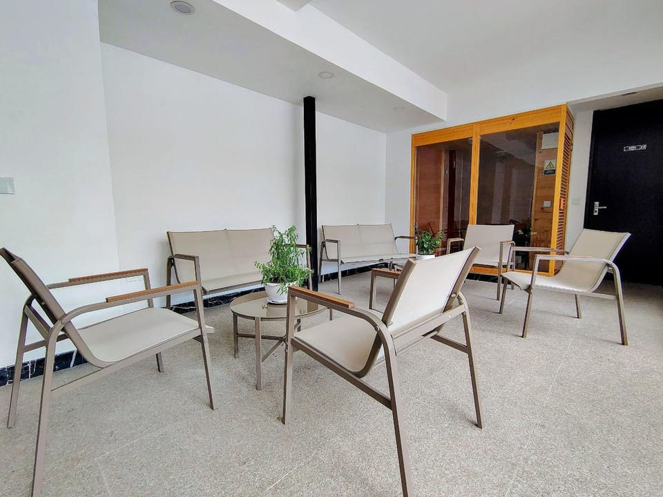 Balcony/Terrace, Living room, Seating area