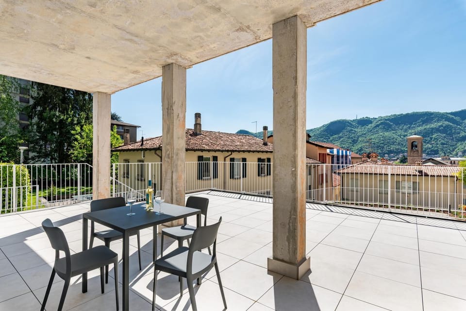 Case Vacanza Villa Crispi Apartment in Como