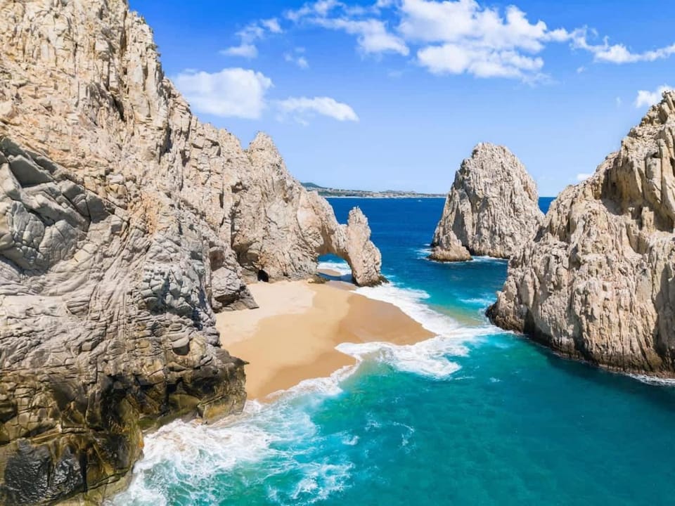 Modern 2BR Condo Close to Downtown Cabo House in Baja California Sur