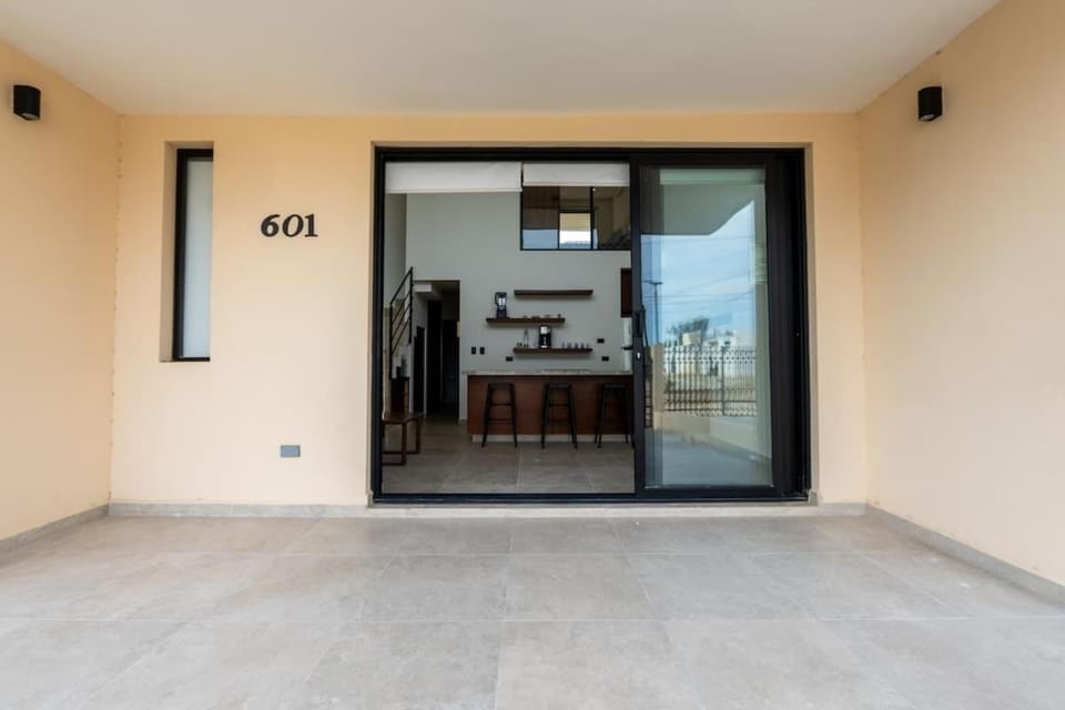 Modern 2BR Condo Close to Downtown Cabo House in Baja California Sur