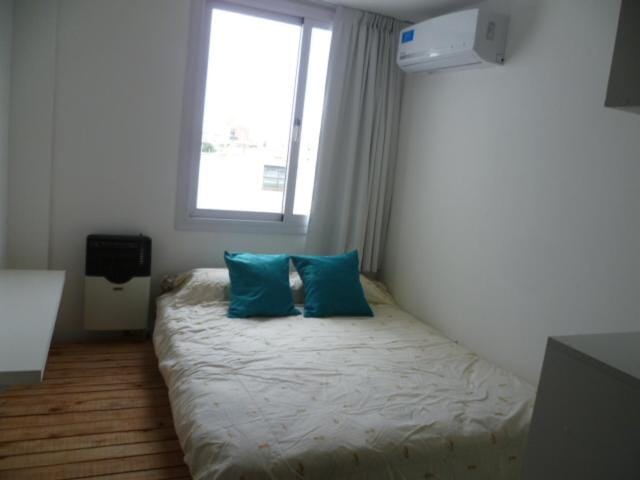 Day, Photo of the whole room