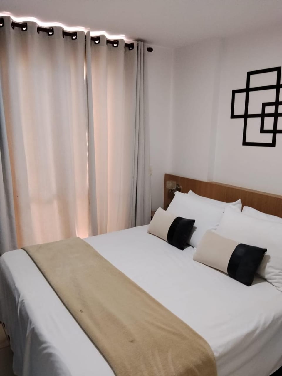 Bed, Bedroom