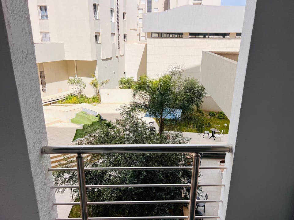 Modern Oasis near Airport & Lac 2 - Wahat Aouina Apartment in Tunis Governorate, Tunisia
