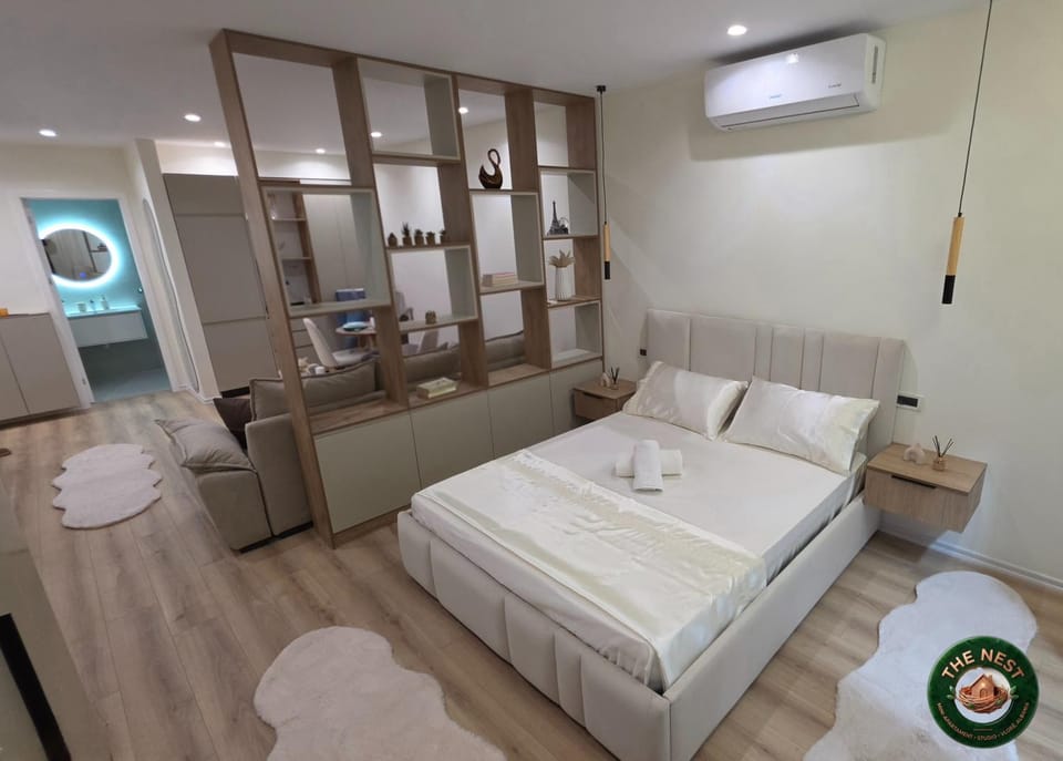 The Nest - Modern Studio with Balcony Apartment in Vlorë