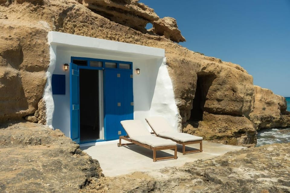 Thavma Beach House Apartment in Milos