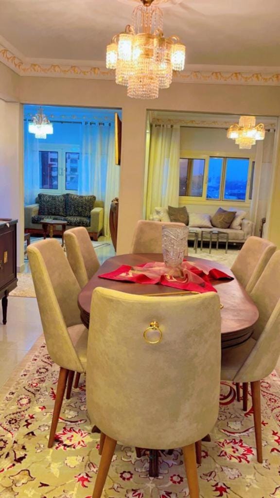شقه راقيه مفروشه ع كورنيش العجوزه Apartment in Egypt