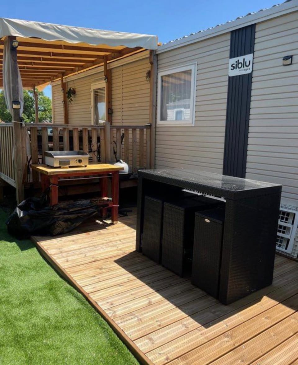 Mobile-home 3 chambres Clim et wifi Apartment in Lattes