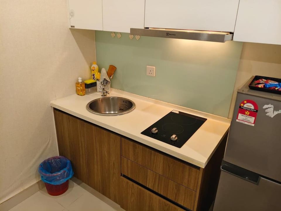 1 Queen Studio Level 8 Kozi Square B8-28 I Apartment in Kuching