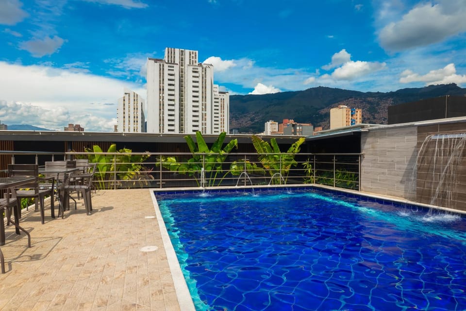 Property building, Swimming pool