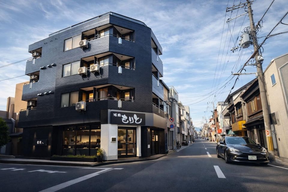 Osaka Umeda West JR Tsukamoto Station 42 Apartment in Osaka