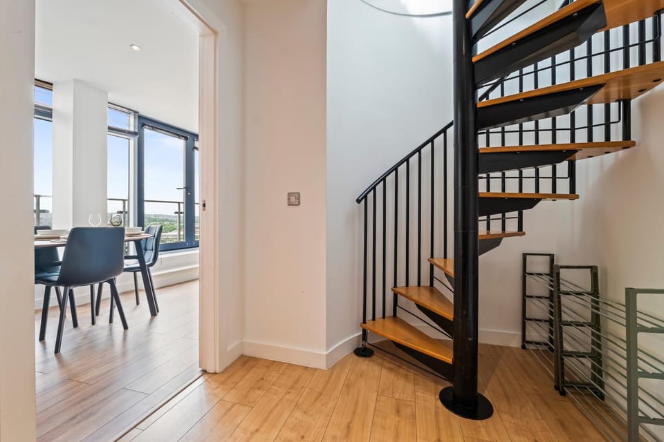 Riverside Penthouses - Duplex & Triplex - City Views - Free Parking Apartment in Leeds
