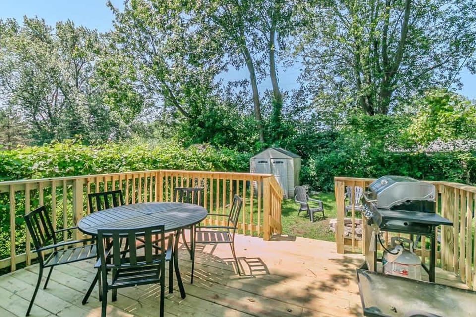 Fisherman's Cottage 3BR Lake Erie Retreat House in Mentor