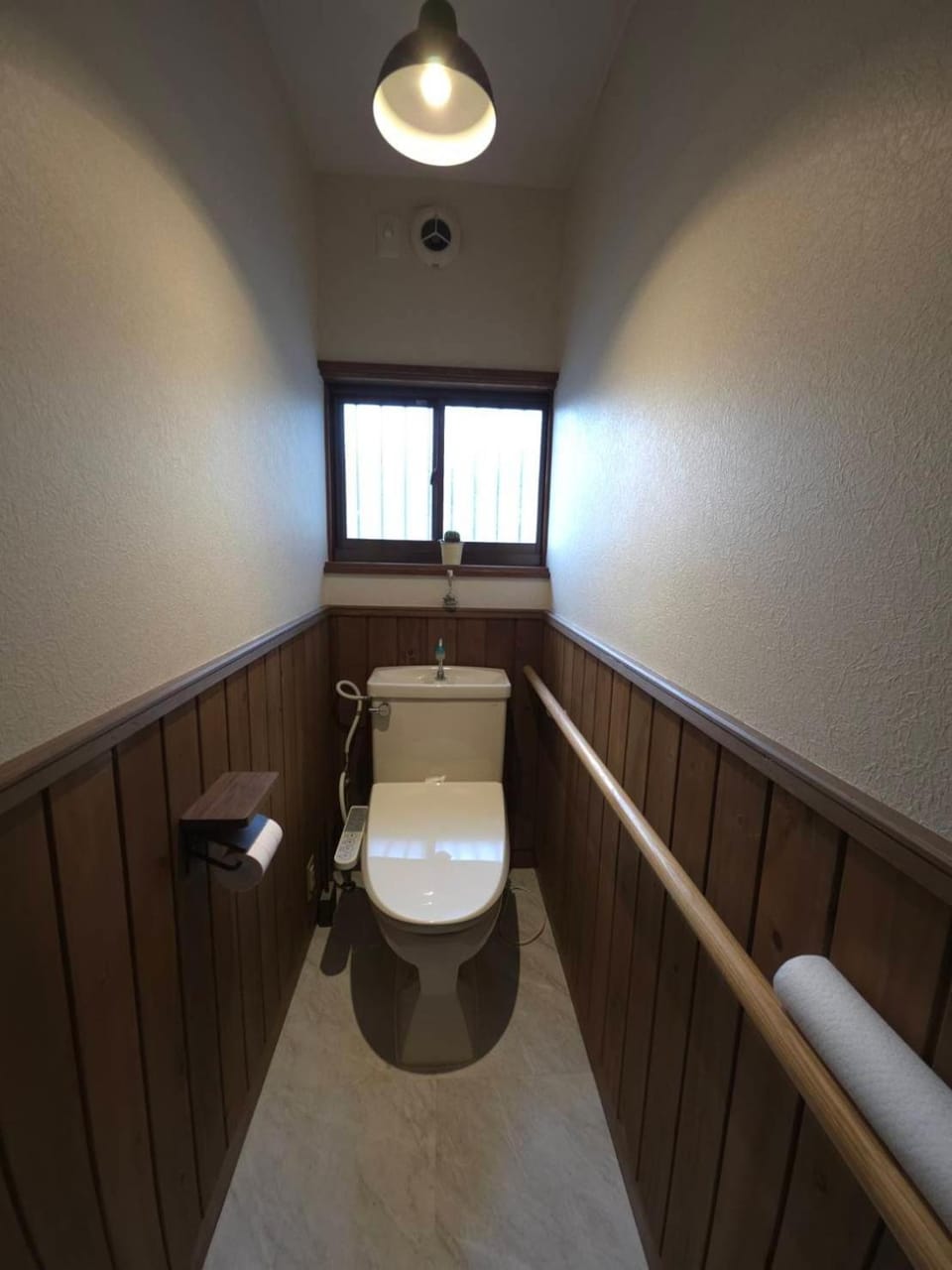 Toilet, bidet
