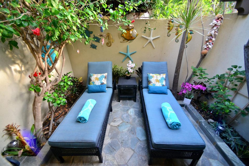 Maui Kamaole #J-110 Beach Themed, Full AC. Walk to beach everyday Apartment in Wailea