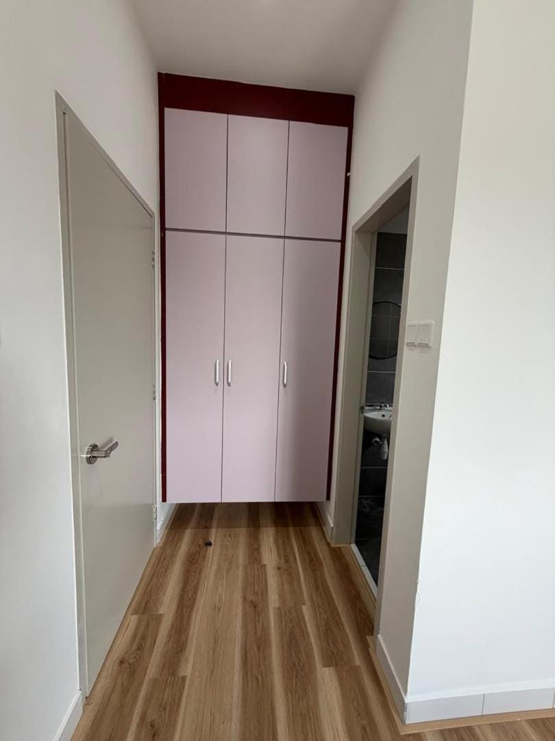 Bedroom, wardrobe