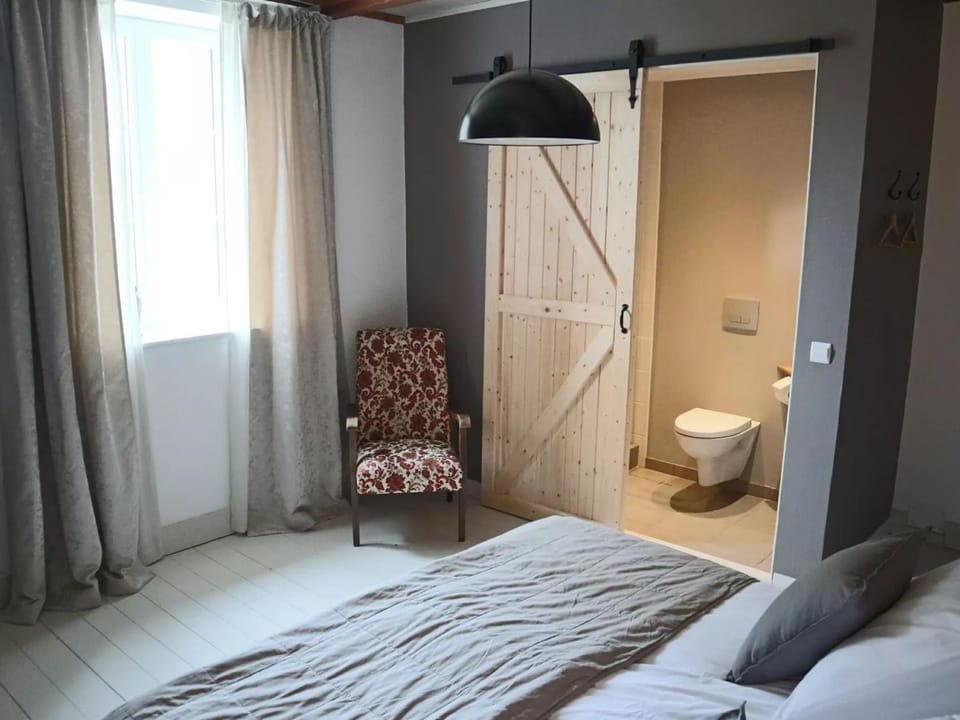 Chambre Taupe avec Petit-Déjeuner Gourmand en Ferme, Grandrupt-de-Bains - FR-1-589-719 Bed and Breakfast in Vosges