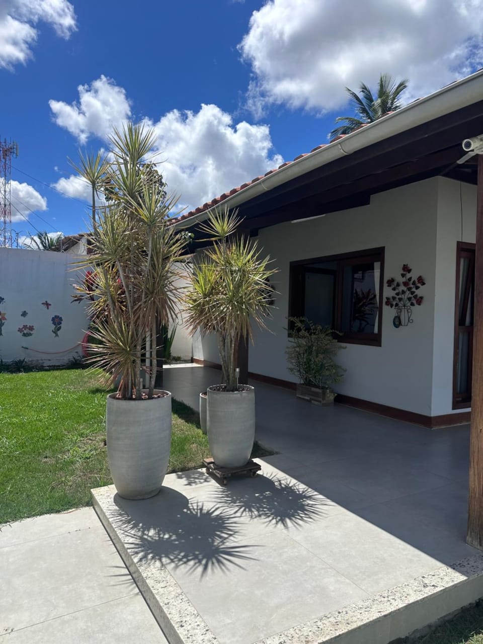 Casa completa com piscina e área Gourmet House in Feira de Santana