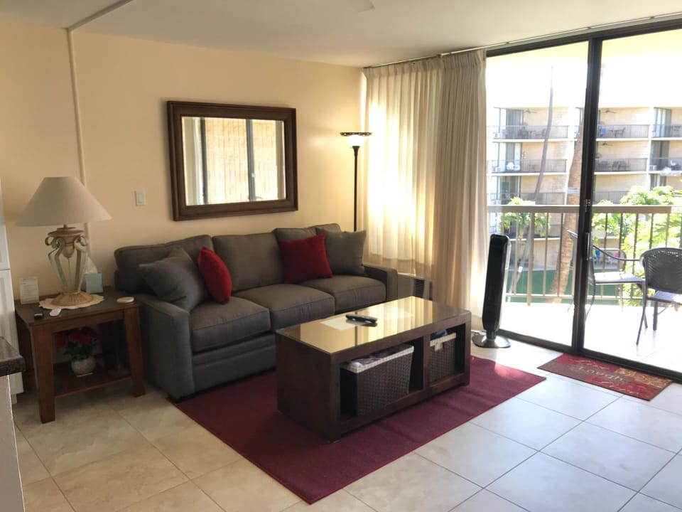 Maui Sunset #A-407 Oceanfront Complex, Great Rates, Full A/C, Fitness Center Apartment in Kihei