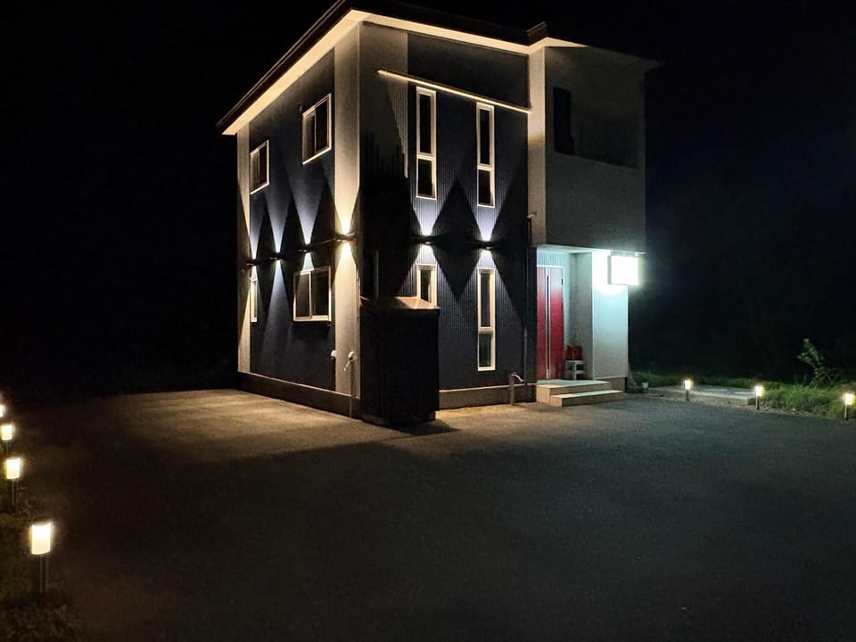 Property building, Night