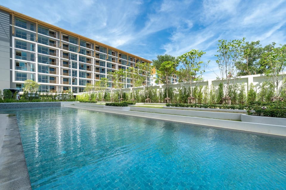 Property building, Pool view, Swimming pool, Swimming pool