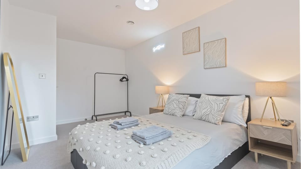 York Central Apartments with Gym - Close to Minister Apartment in York