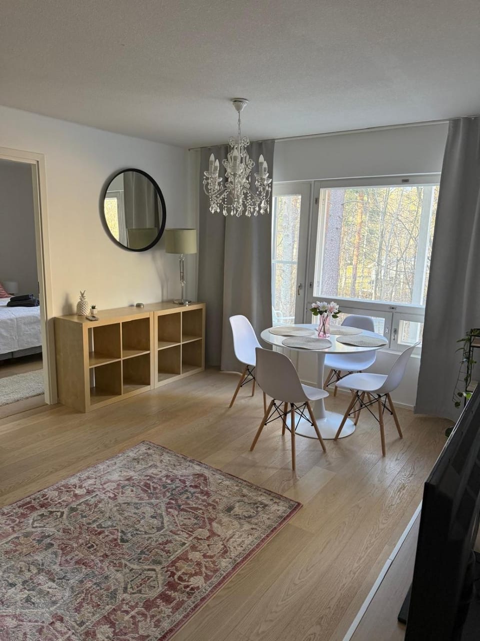 Living room, Photo of the whole room, Seating area, Dining area, Bedroom