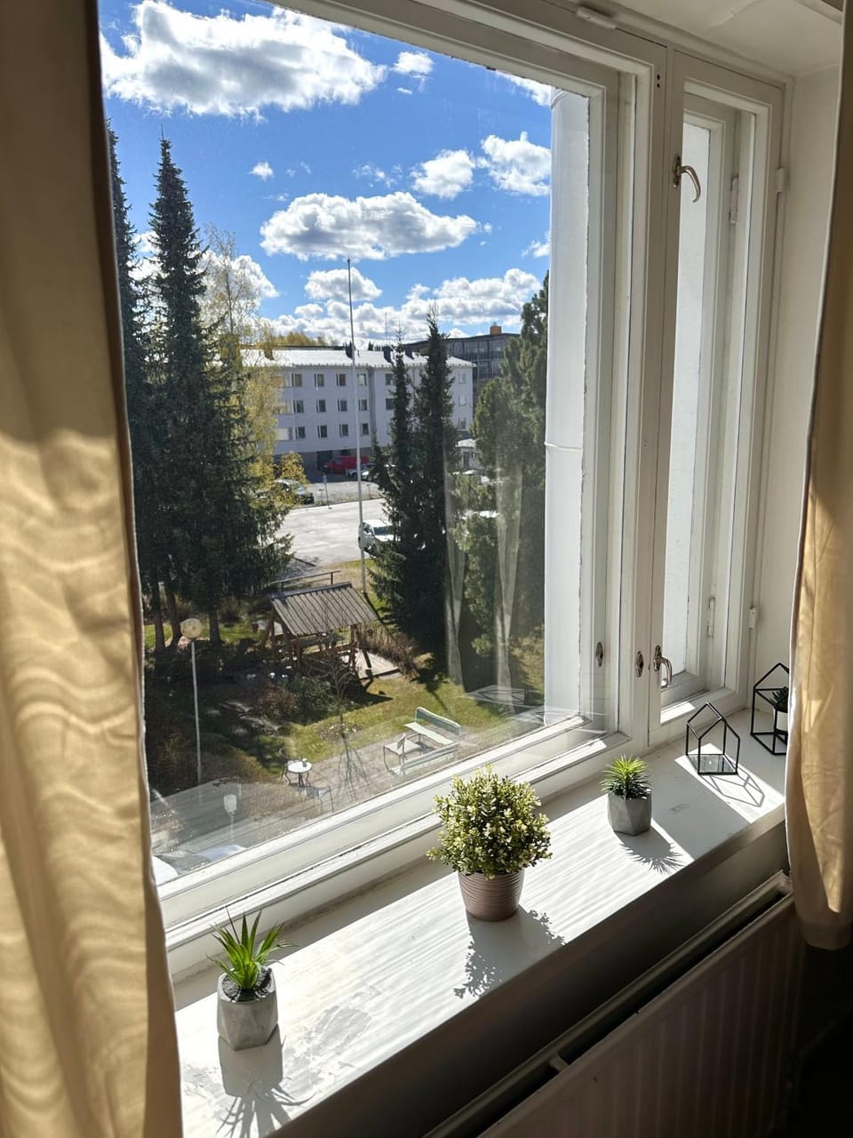 Valoisa läpitalon yksiö keskustassa, ilmainen parkkipaikka Apartment in Finland