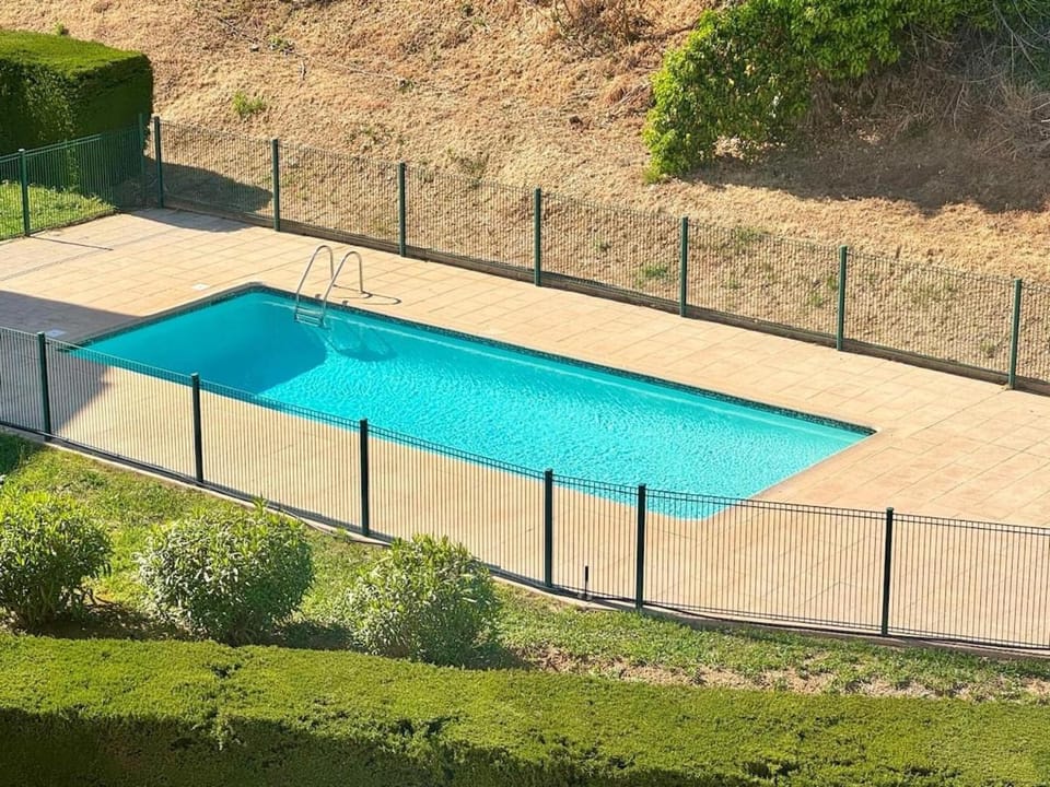 2 pièces Cosy, terrasse, piscine, 8 min à pied des plages Apartment in Cagnes-sur-Mer