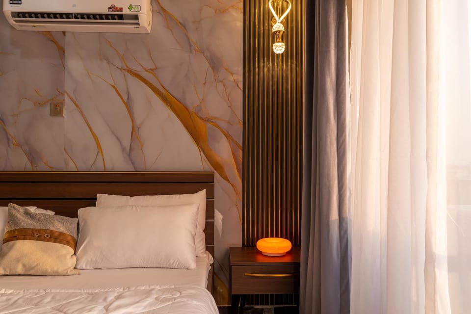 Bed, Bedroom, air conditioner