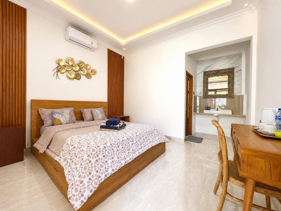 Bed, Living room, Photo of the whole room