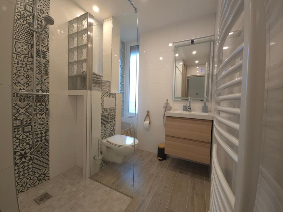 Appartement moderne climatisé avec parking 4 pers Mulhouse Apartment in Mulhouse