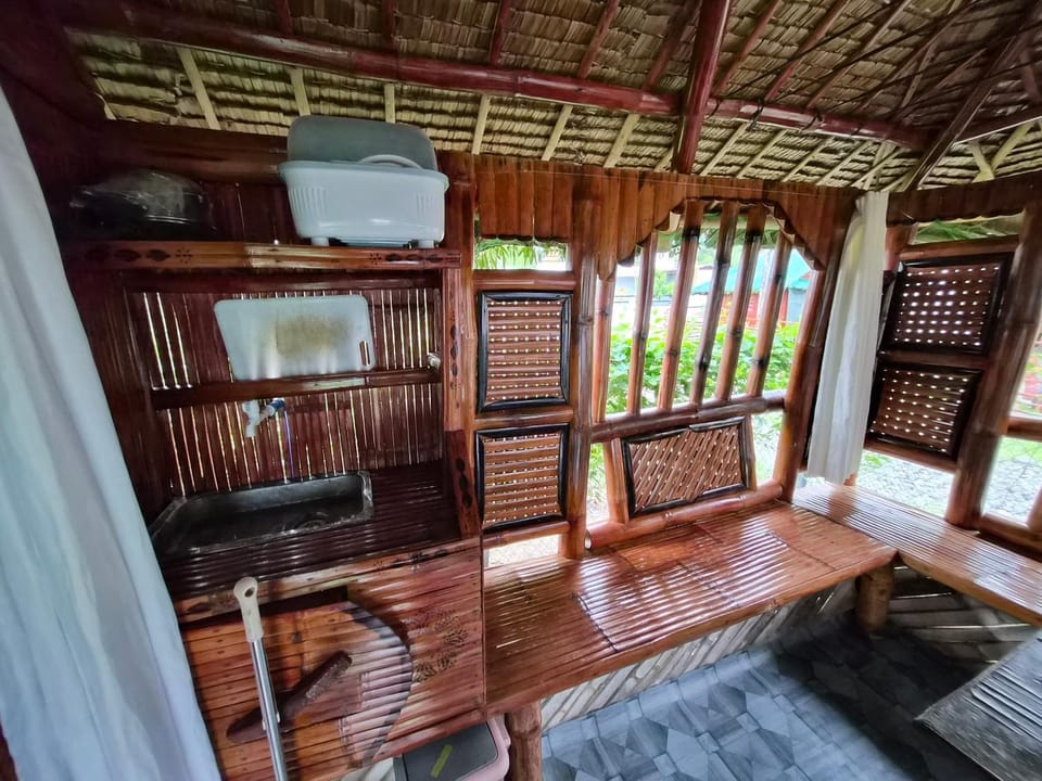 Daniel's Point Beach Cabins Cabin in Calabarzon