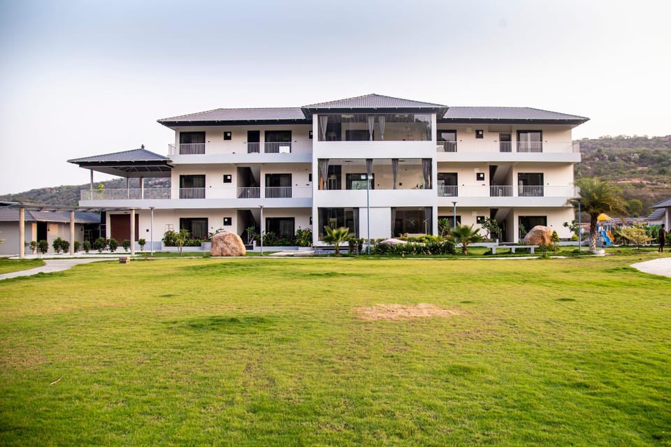 Property building, Garden view