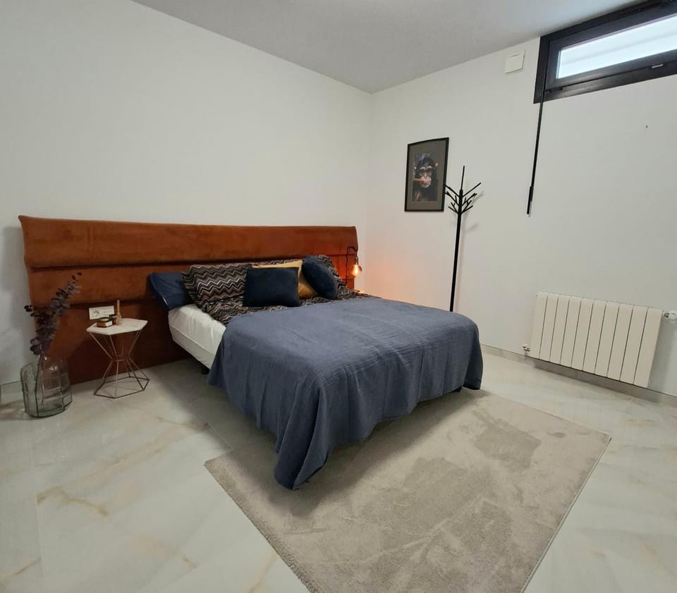 Bedroom, wardrobe