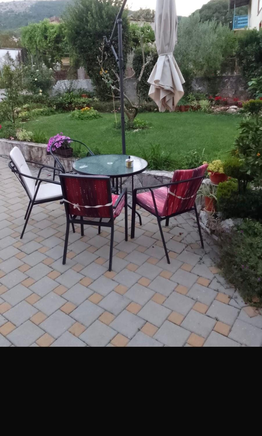 Garden, Seating area