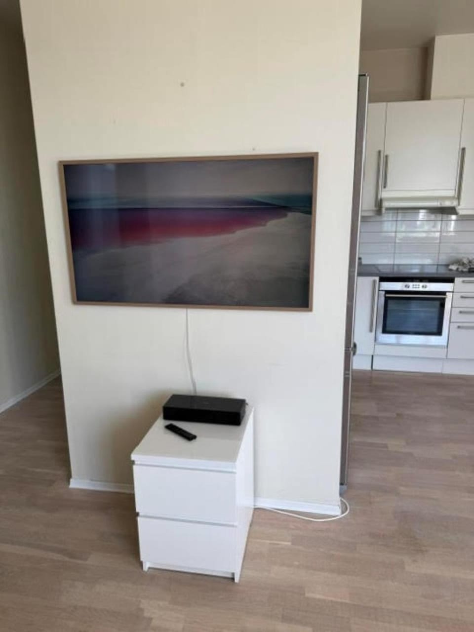 TV and multimedia, Kitchen or kitchenette, Living room