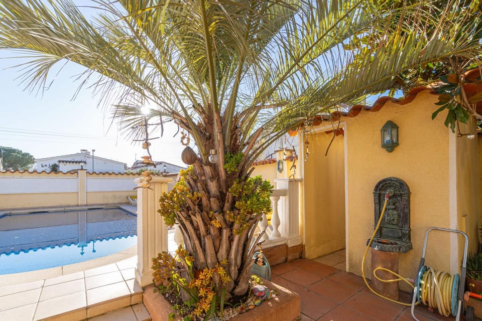 Patio, Garden, View (from property/room), Balcony/Terrace, Garden view, Pool view, Swimming pool, sunbed