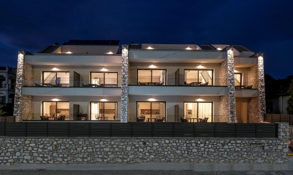 Property building, Internal: Not applicable to any particular room