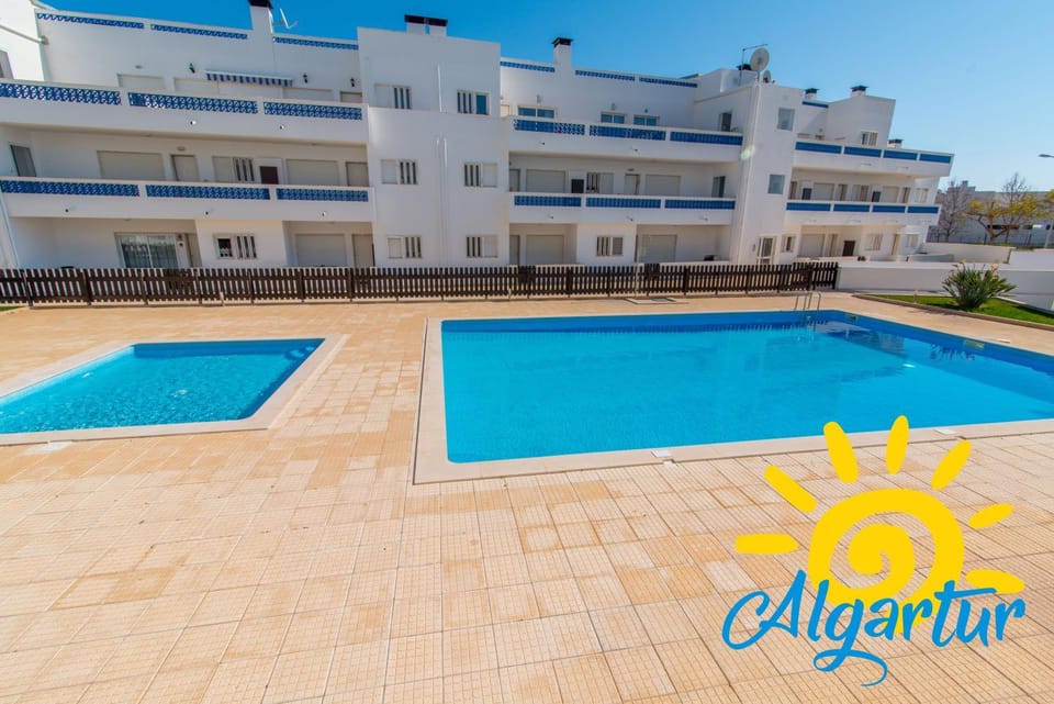 Garden, Swimming pool
