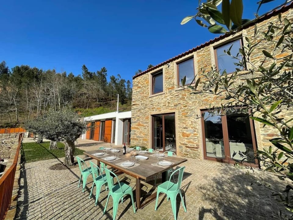 New Quinta dos Moinhos Douro / 6 chambres/piscine Villa in Porto District