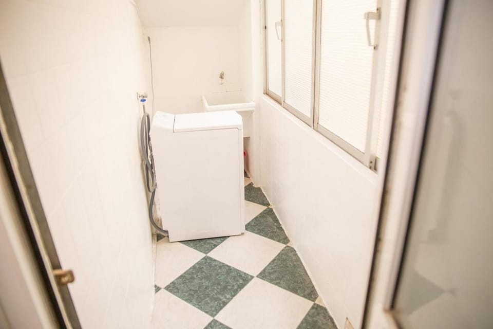 Stylish 2BR Apt I 2 min Station I Walk to Center Apartment in Malaga