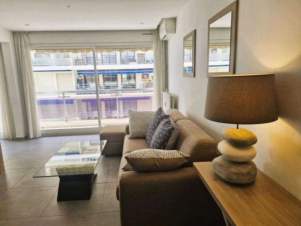 Appartement classé 3 étoiles bord de mer - parking privé Apartment in Saint-Raphael