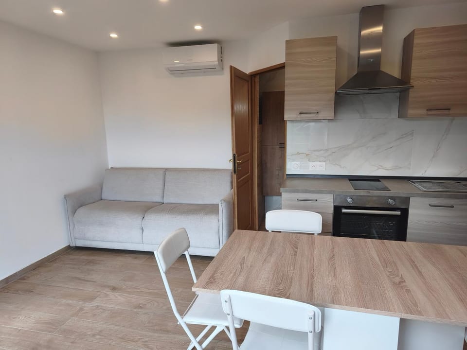 House with sea and mountain views next to Monaco Villa in Roquebrune-Cap-Martin