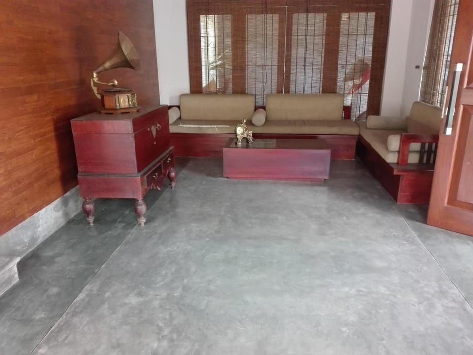 Maple Suite Bed and Breakfast in Western Province