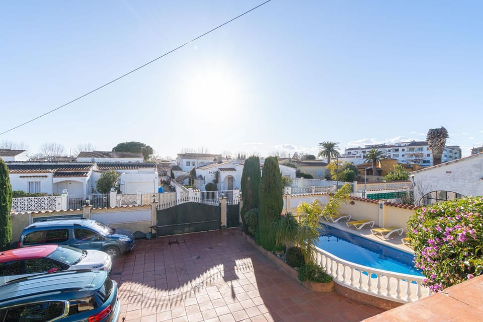 Pool view, Swimming pool, Parking