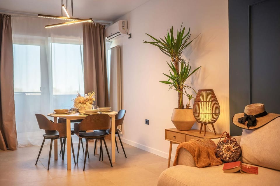 Chestnut Apartment in Odyssey pools spa n parking Apartment in Constanța County